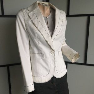 White Tailored Look Blazer w/ Black Topstitch